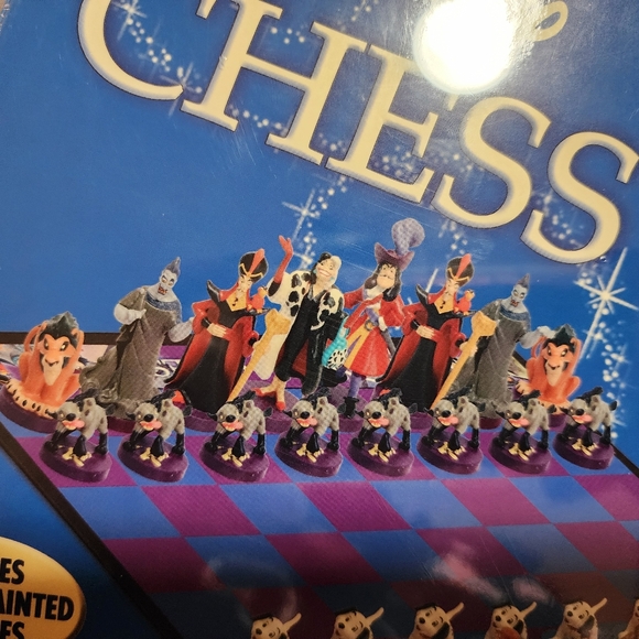 Disney Chess Collectors Edition NWOT - Picture 7 of 9
